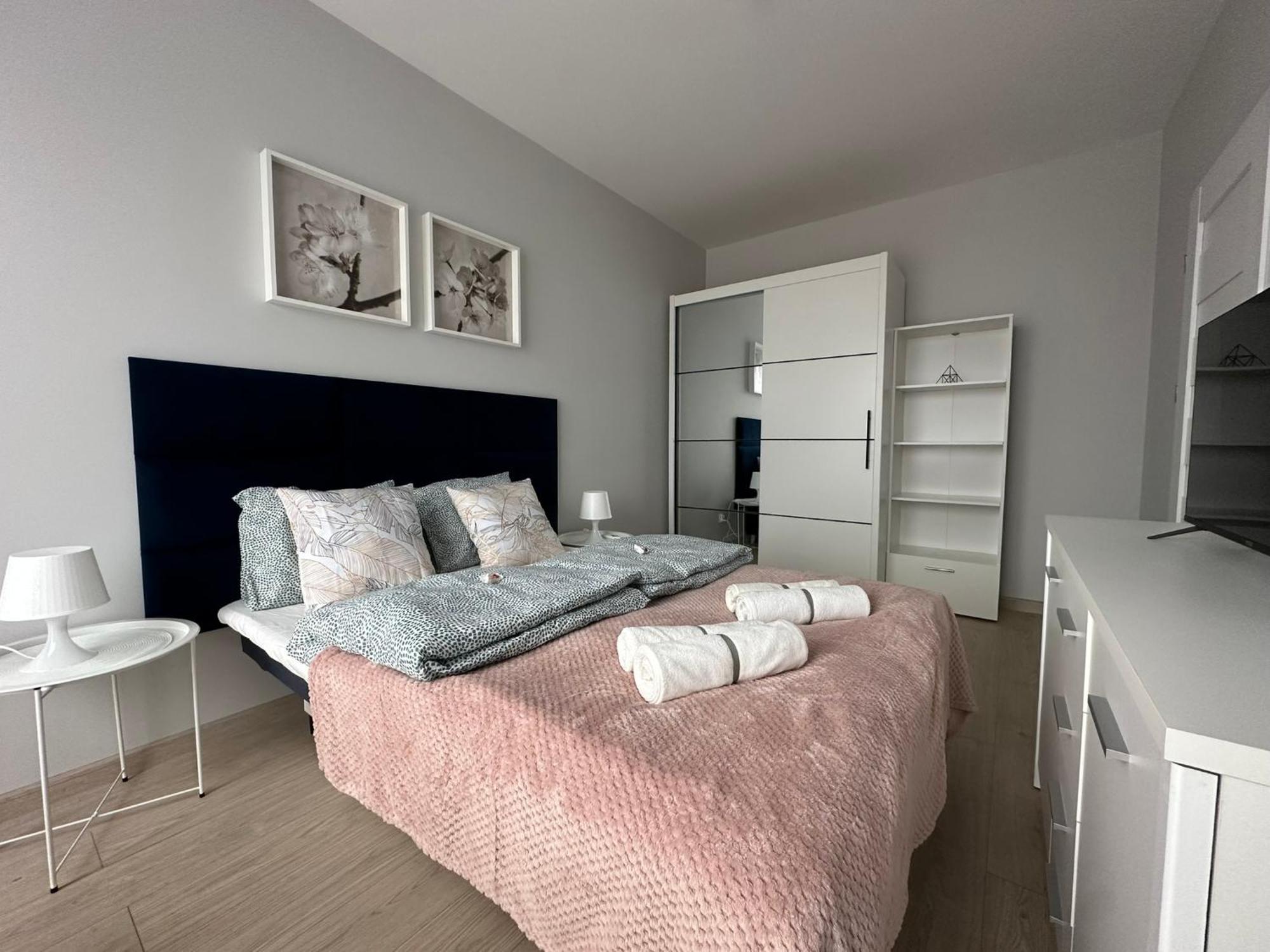 Premium Apartment - Orchidea - Self Check-In ジェシュフ エクステリア 写真